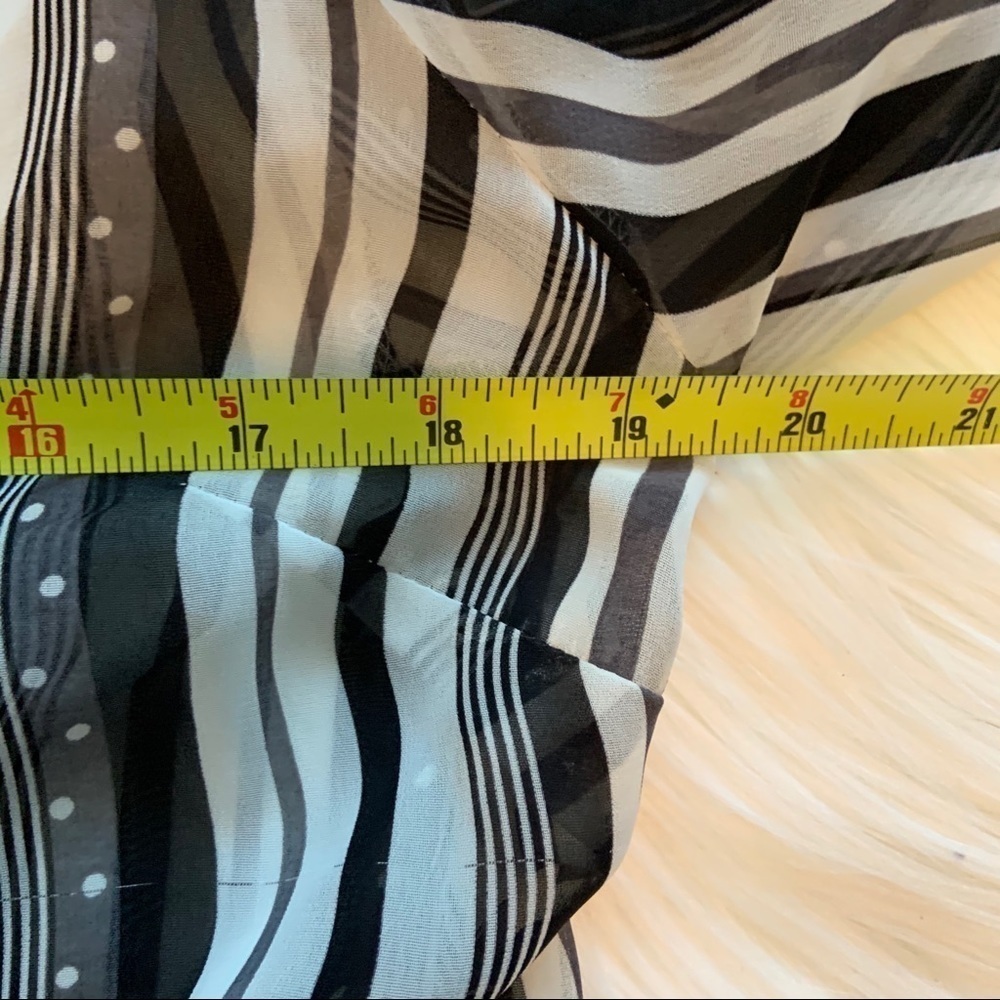 Cache Button Up Top Large - Picture 6 of 6